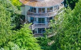 Ocean View Multi-Level Suite With 2 Bedrooms